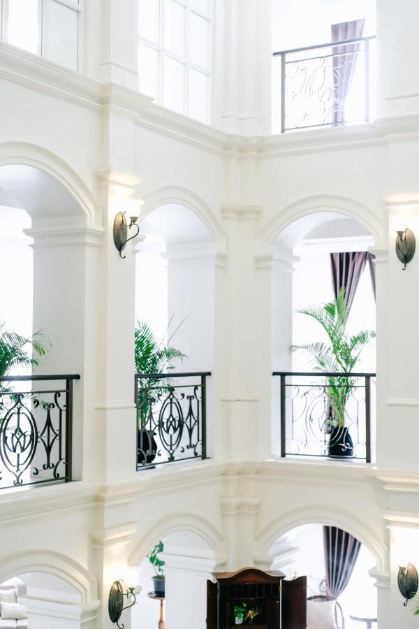 Mahalaya The Legacy Hotel Solo Dış mekan fotoğraf